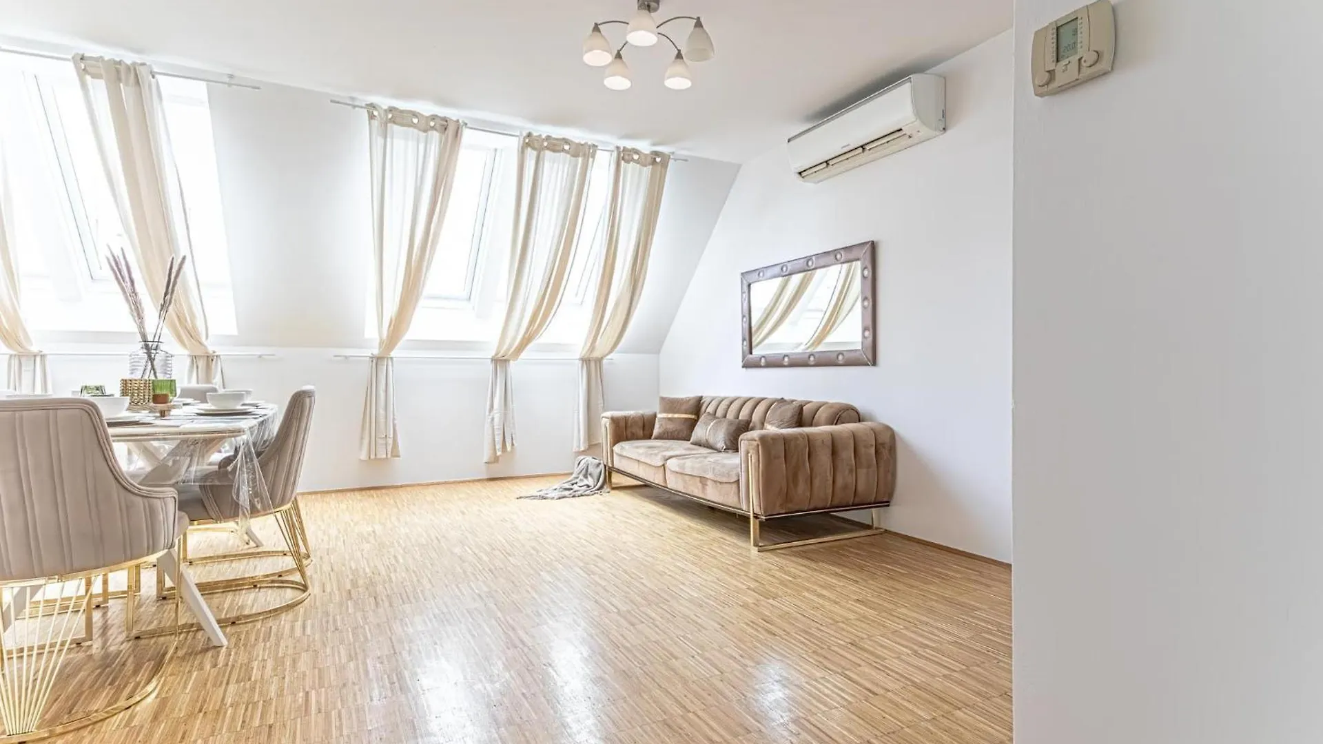 Luxury 3Br And1 Lr Apartment In The Heart Of Vienna 0*,
