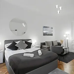  Apartmán City Apartment, Central, 2 Min To U1 Keplerplatz