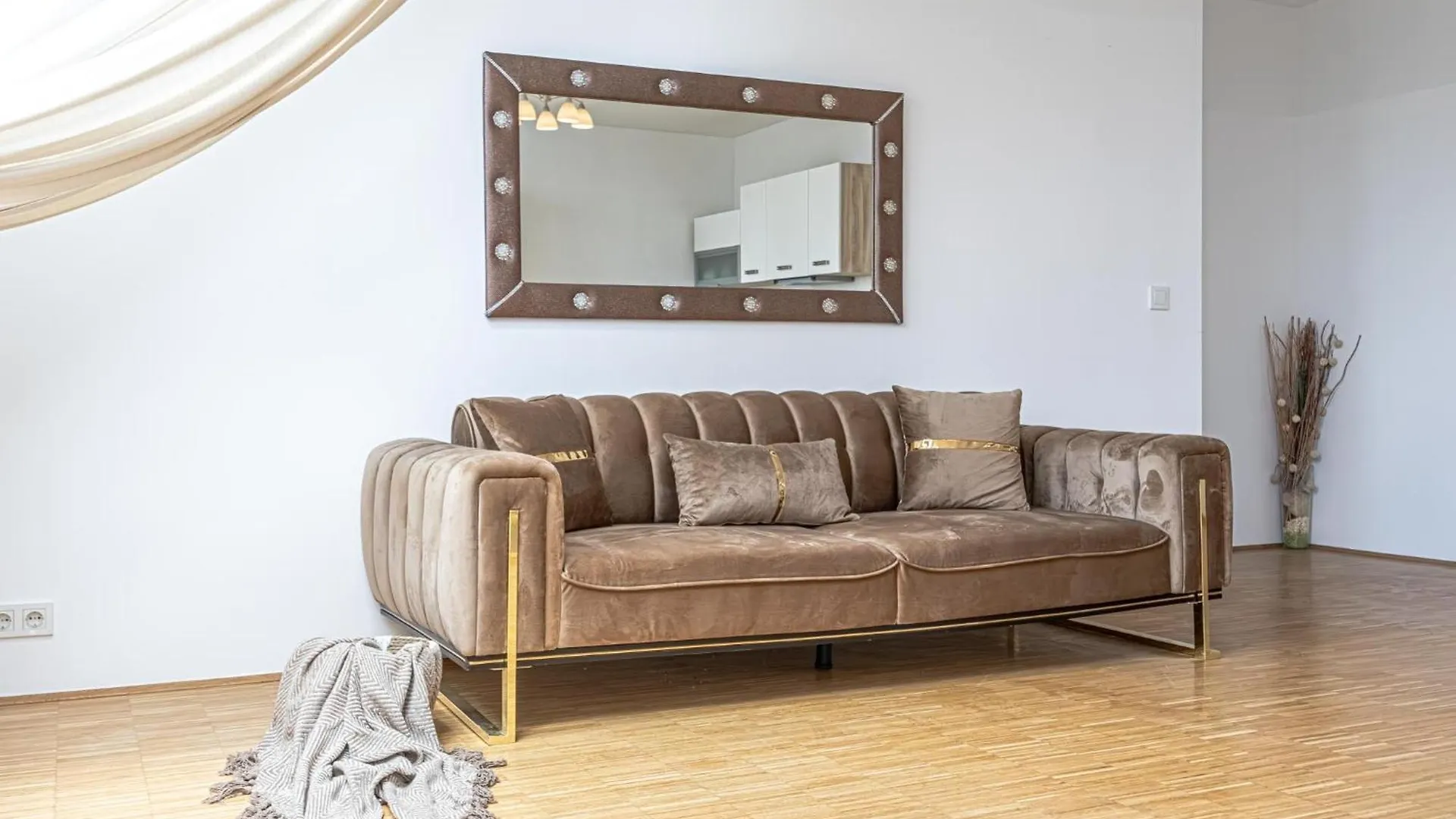 Luxury 3Br And1 Lr Apartment In The Heart Of Vienna Austria