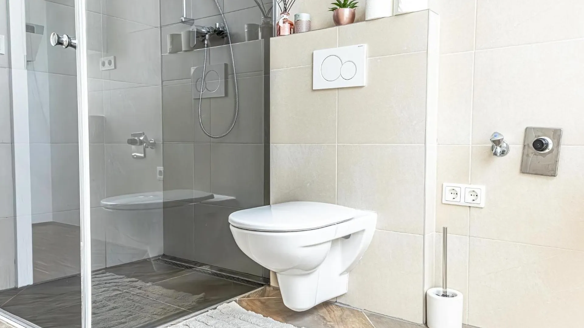 Luxury 3Br And1 Lr Apartment In The Heart Of Vienna Austria