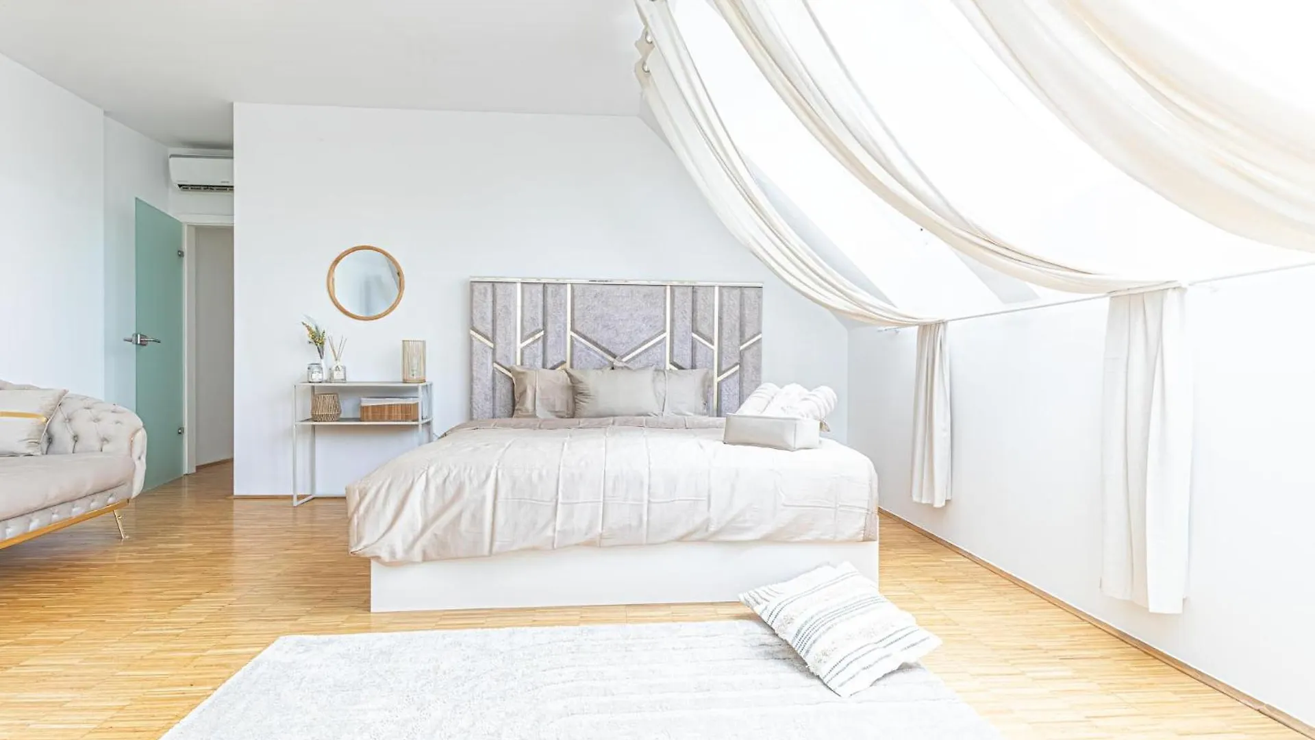 Luxury 3Br And1 Lr Apartment In The Heart Of Vienna 0*,