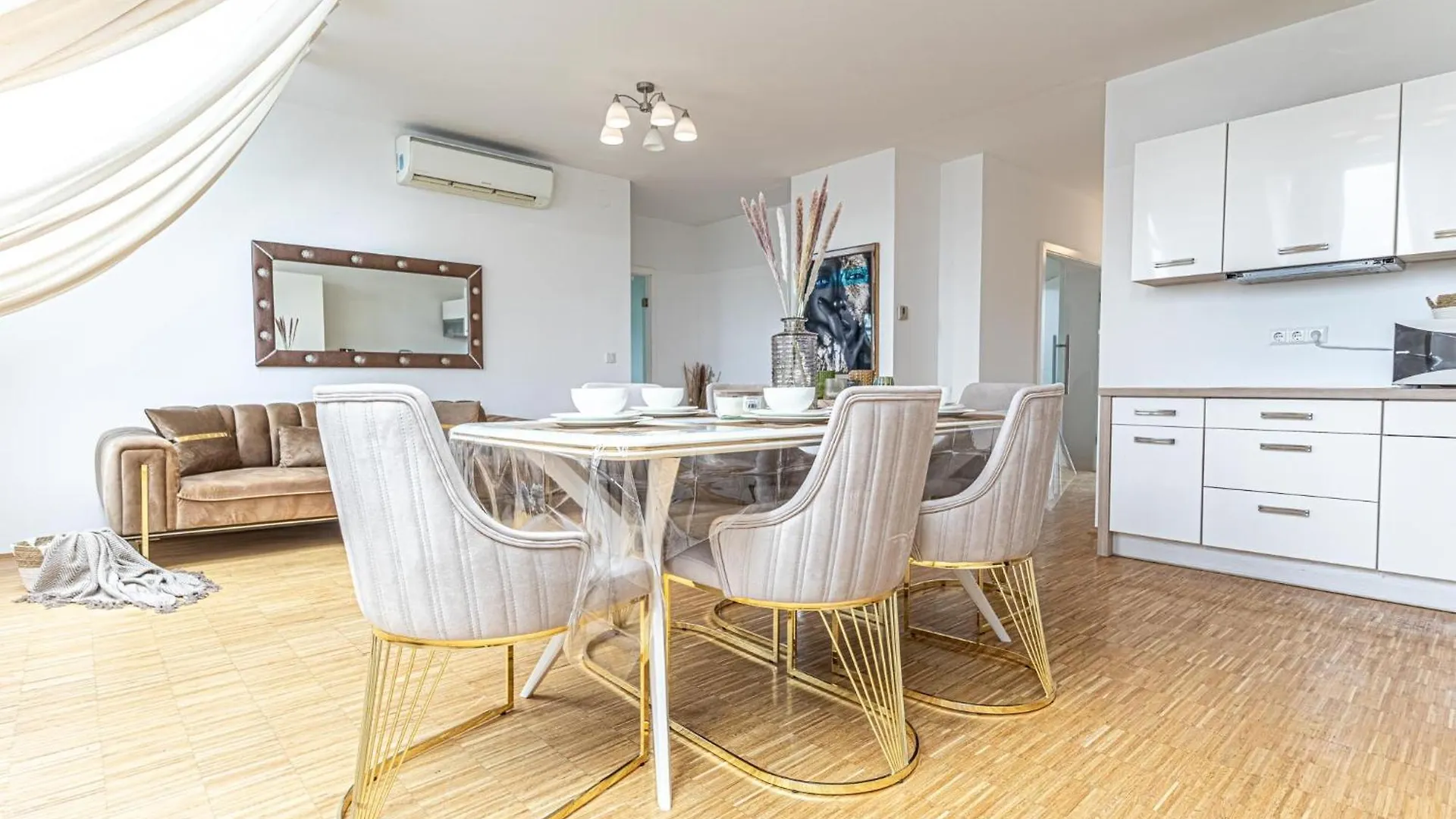 Luxury 3Br And1 Lr Apartment In The Heart Of Vienna